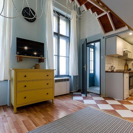 Paulay'S Studio Apartment In The City Center. Budapest Exteriör bild