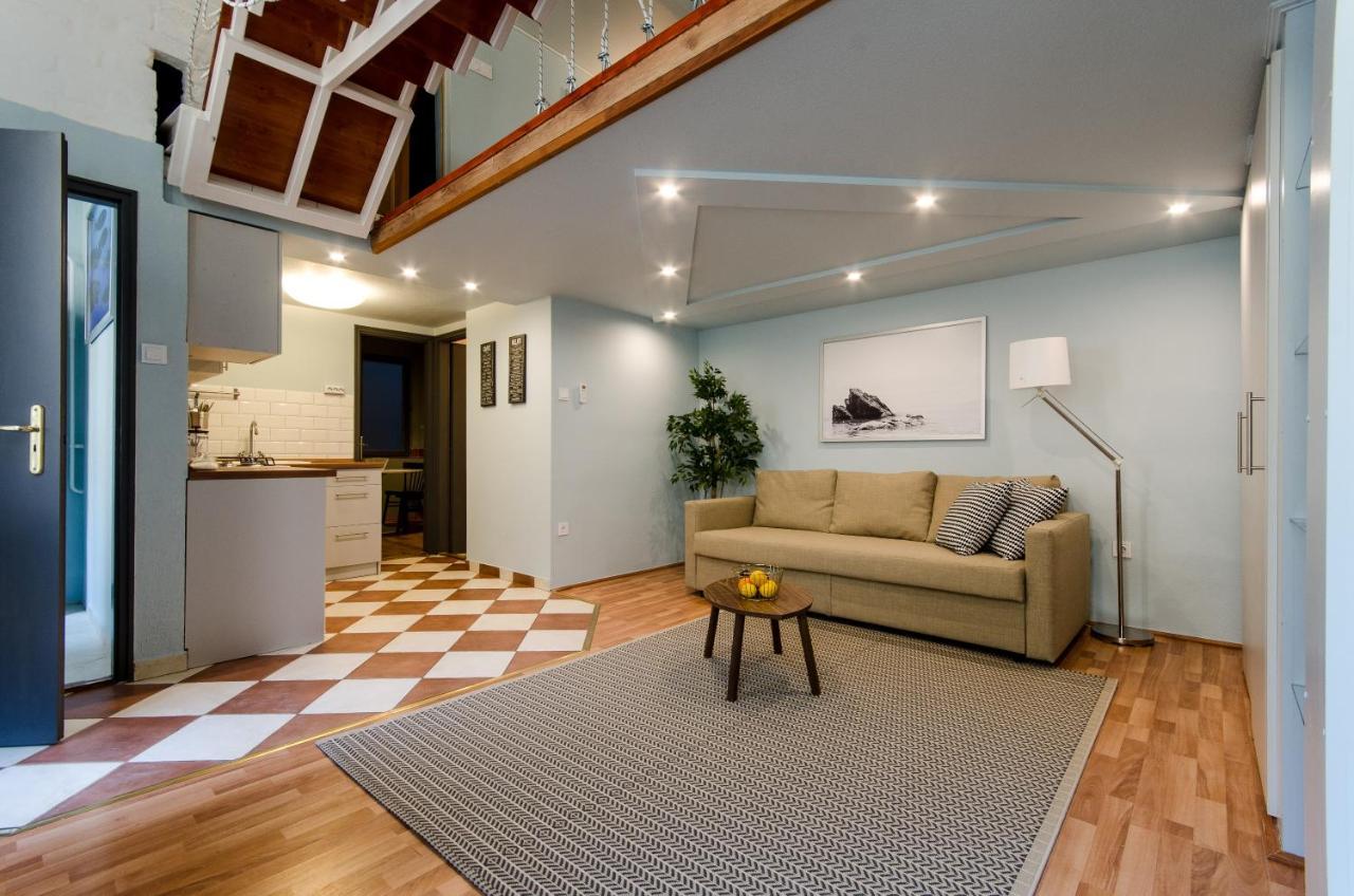 Paulay'S Studio Apartment In The City Center. Budapest Exteriör bild