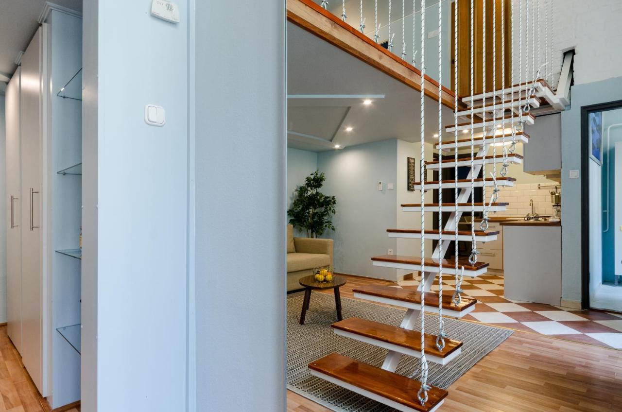 Paulay'S Studio Apartment In The City Center. Budapest Exteriör bild